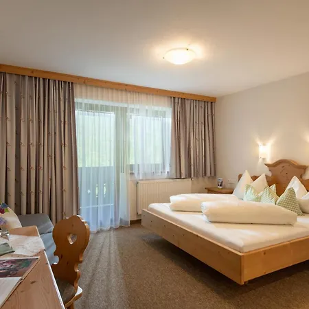 여관 Oberstegen 3*